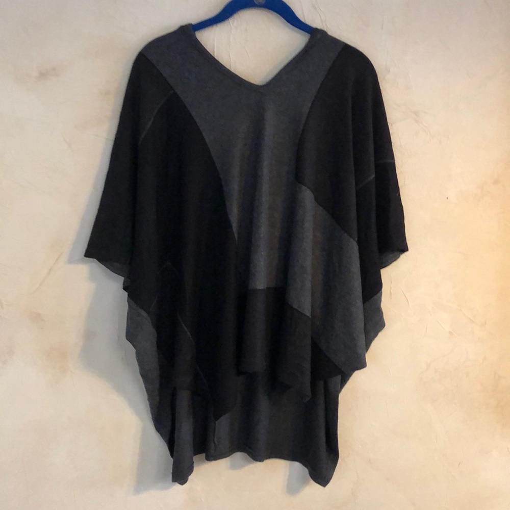 GO COUTURE Black &Grey Short Sleeve Hooded Sweater